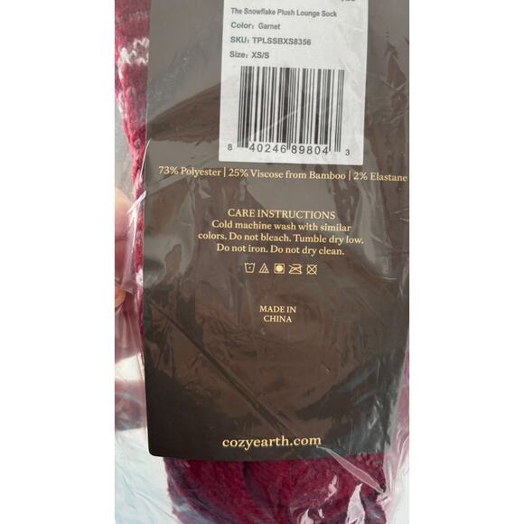 Cozy Earth Snowflake Plush Lounge Sock Garnet Red Womens Size XS/S 6-10 New - Picture 8 of 8